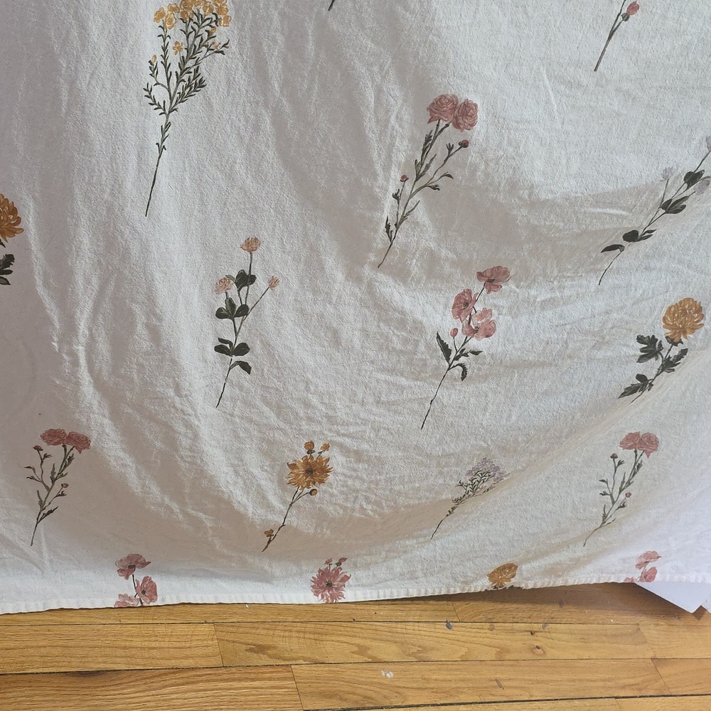 CLEARANVE NWOT Classic Cotton Shabby Outer Flower Shower Curtain Never Used - Picture 6 of 10